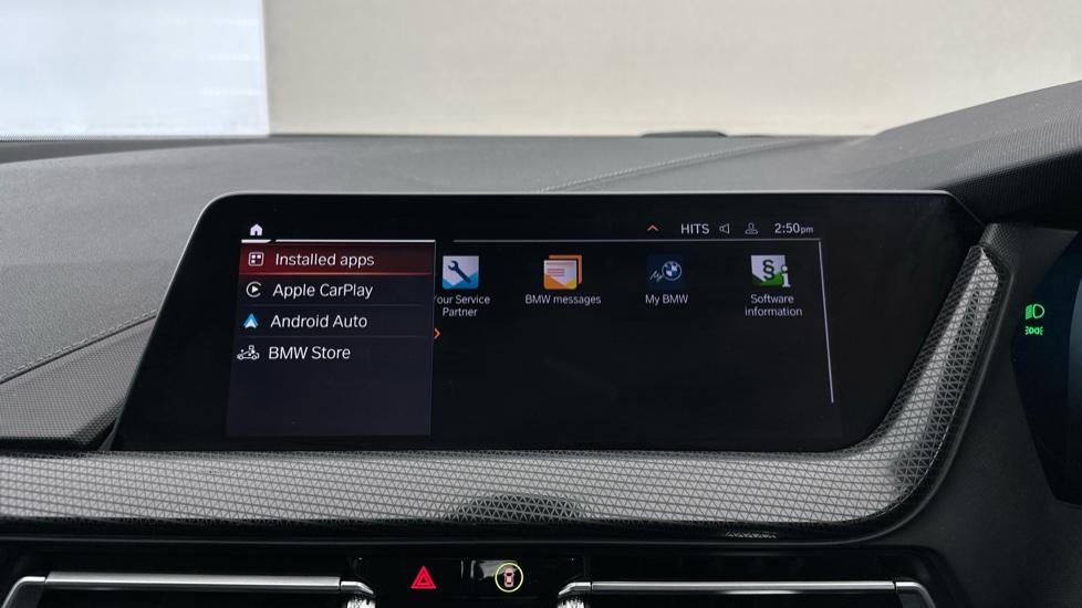 Apple Car Play & Android Auto