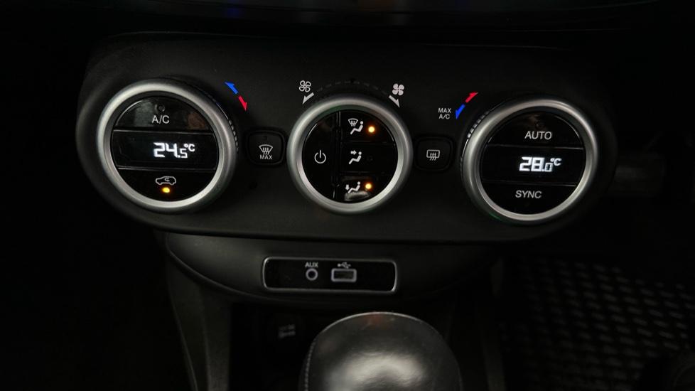 Air Conditioning /Dual Climate Control 