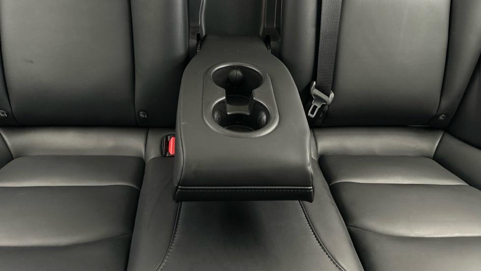 Rear Armrest/ Cup Holder