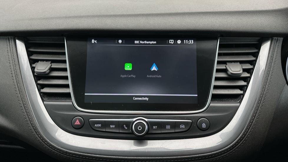 Apple Car Play & Android Auto