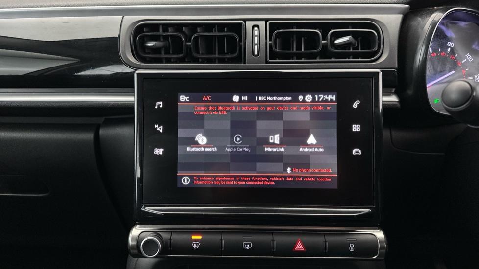 Apple Car Play & Android Auto