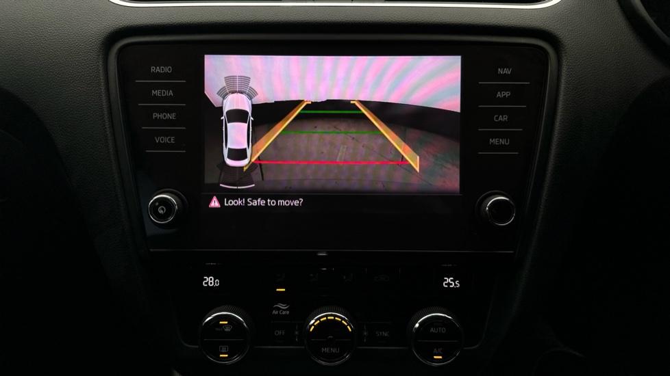 Rear View Camera/Park Pilot 