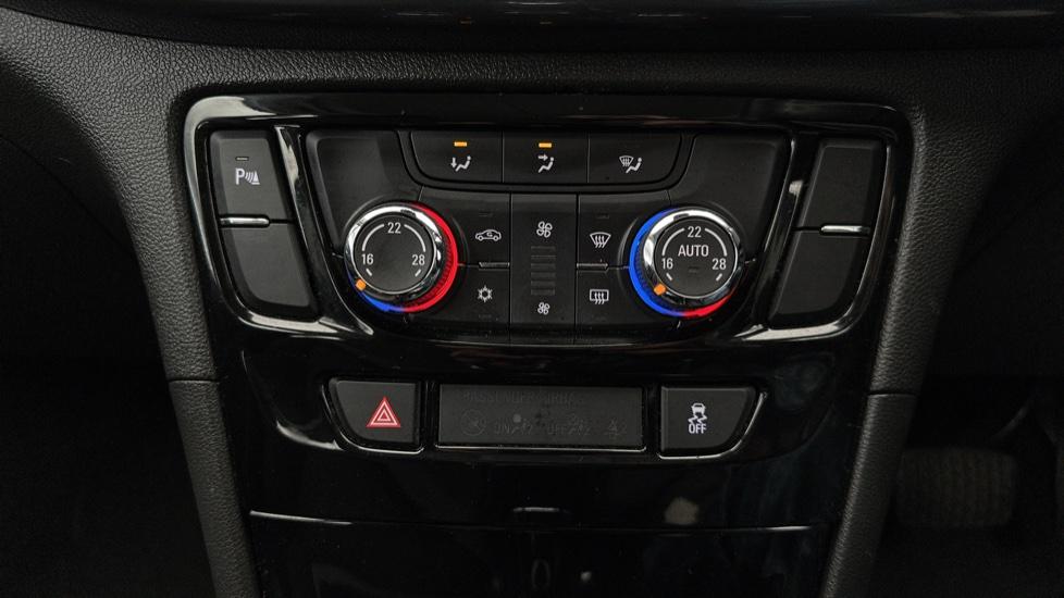 Air Conditioning /Dual Climate Control 