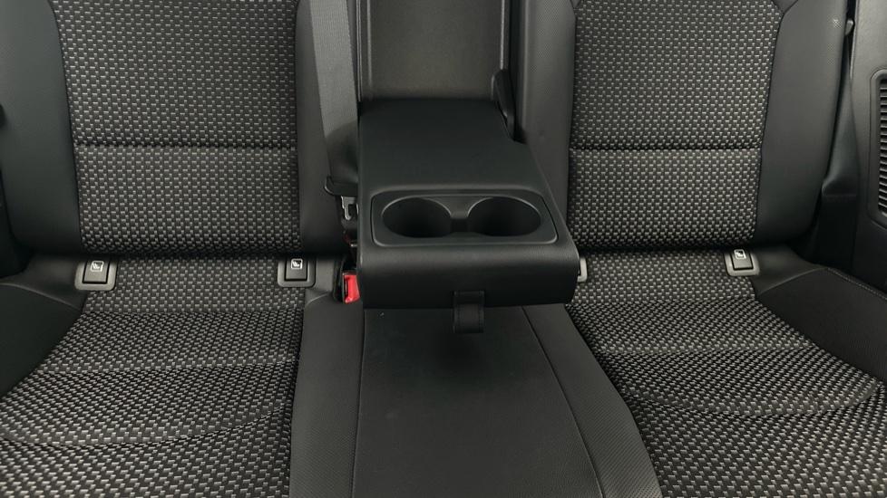 Rear Armrest/ Cup Holder