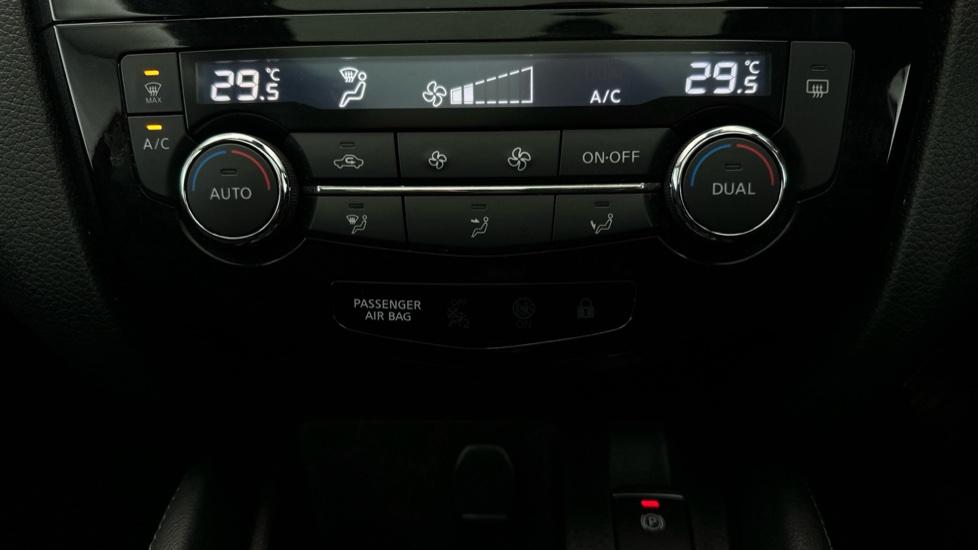 Air Conditioning /Dual Climate Control 