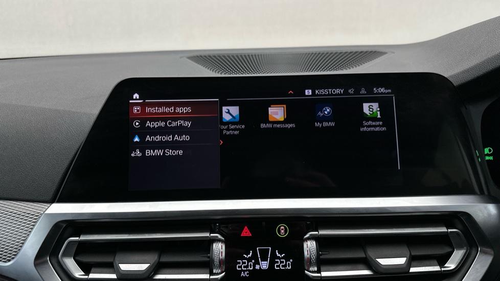 Apple Car Play & Android Auto