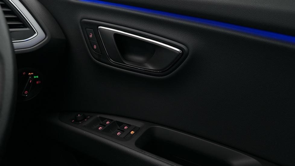 Electric Windows / Wing Mirrors / Ambient Lighting 