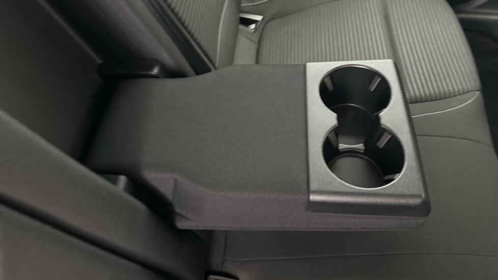 Rear Armrest/ Cup Holder