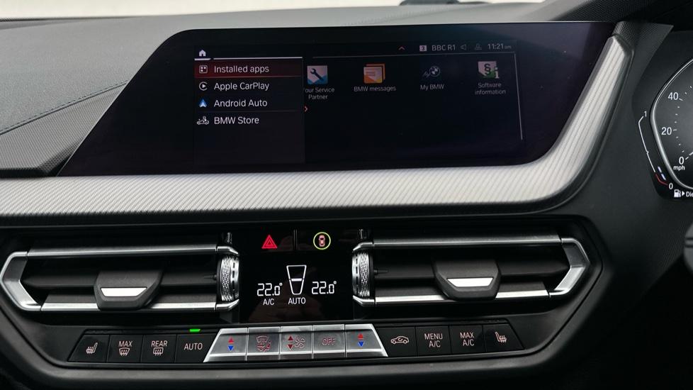 Apple Car Play & Android Auto