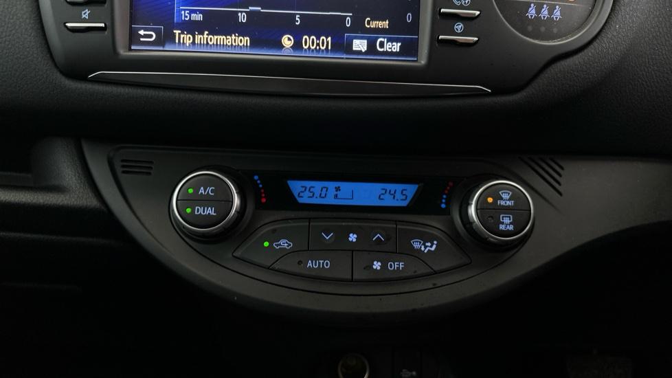 Air Conditioning /Dual Climate Control 