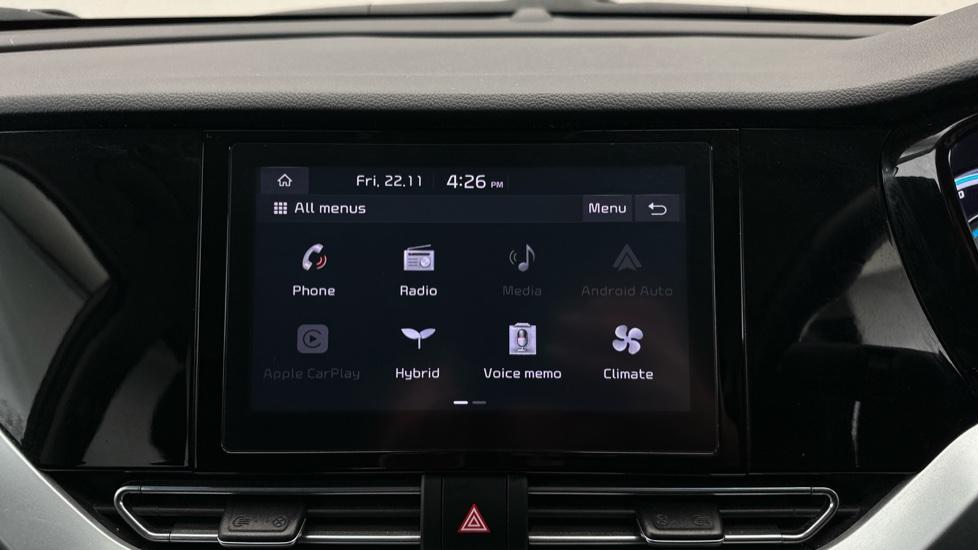 Apple Car Play & Android Auto