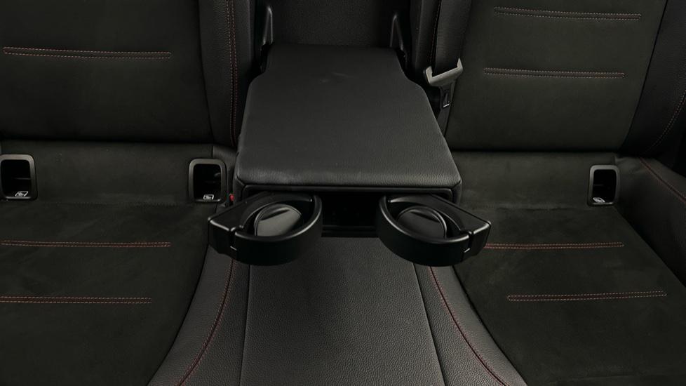 Rear Armrest/ Cup Holder