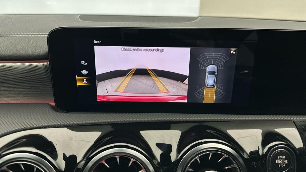 Rear View Camera/Park Pilot 