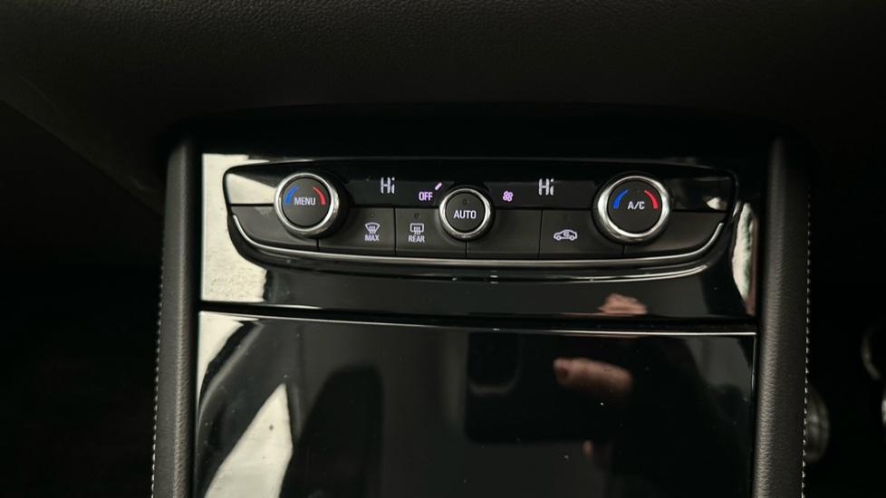 Air Conditioning /Dual Climate Control 