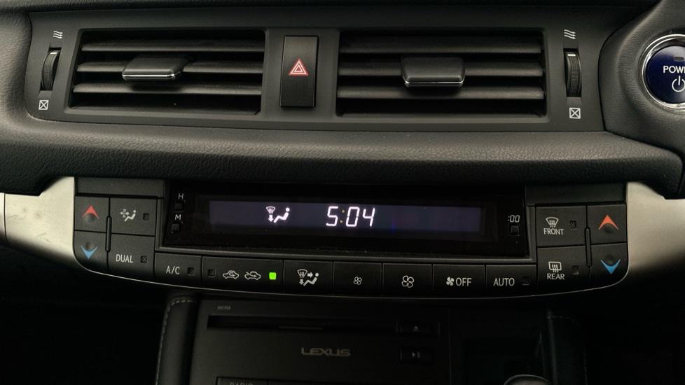 Air Conditioning /Dual Climate Control 