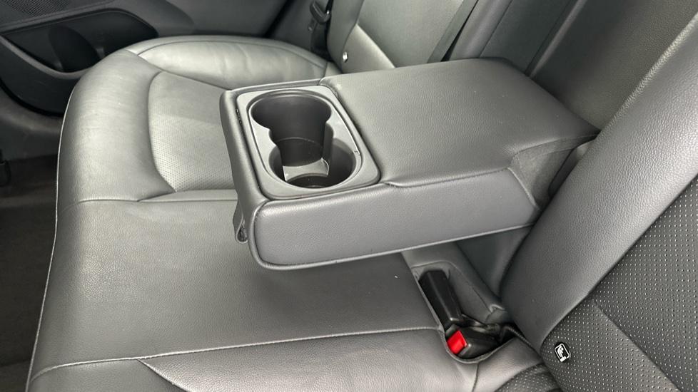 Rear Armrest/ Cup Holder