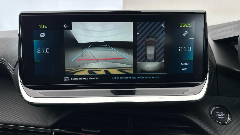 Rear View Camera/360/Park Pilot 