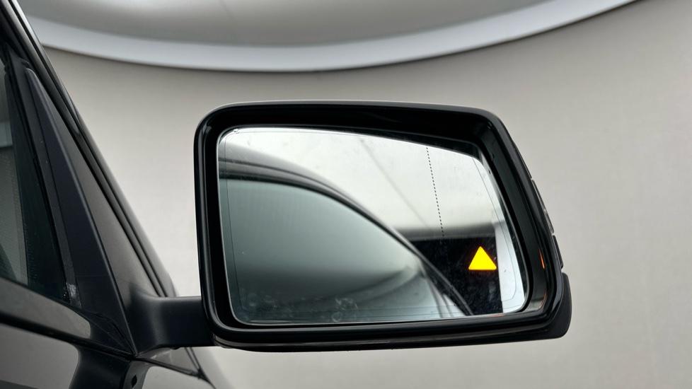 Blind Spot Monitoring System 