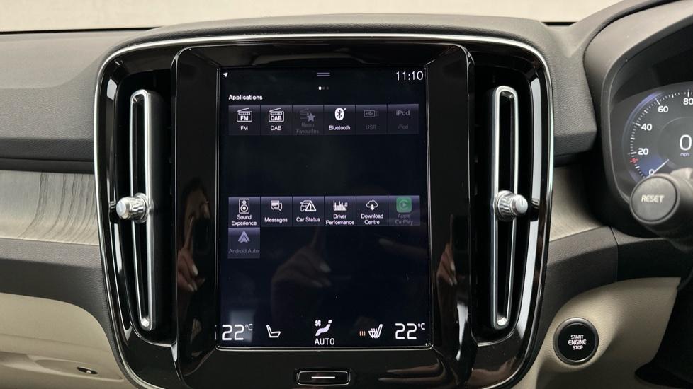 Apple Car Play & Android Auto