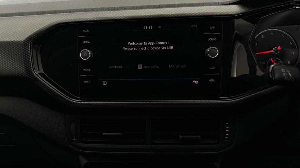 Apple Car Play & Android Auto