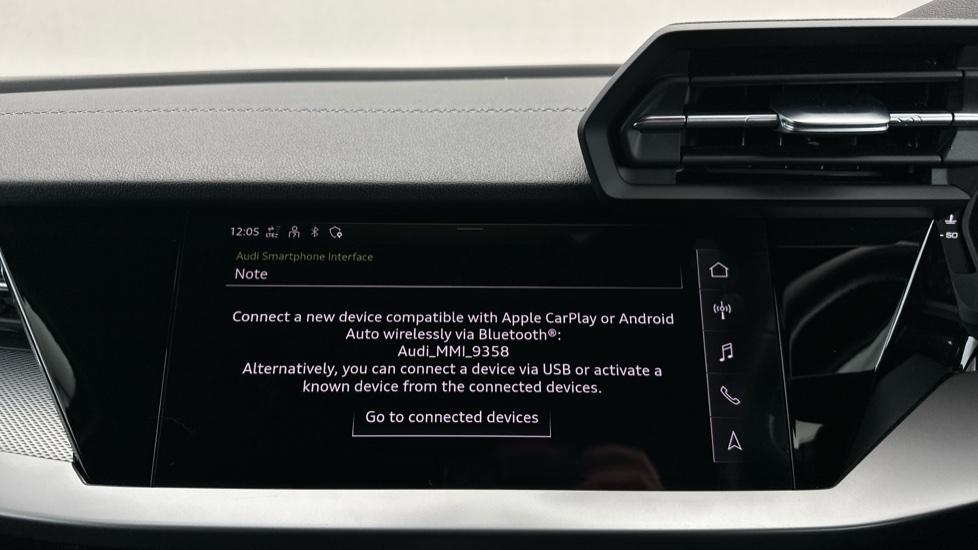 Apple Car Play & Android Auto