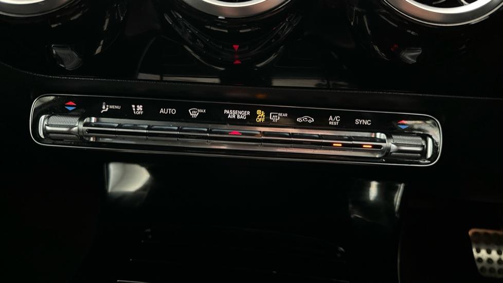 Air Conditioning /Dual Climate Control 