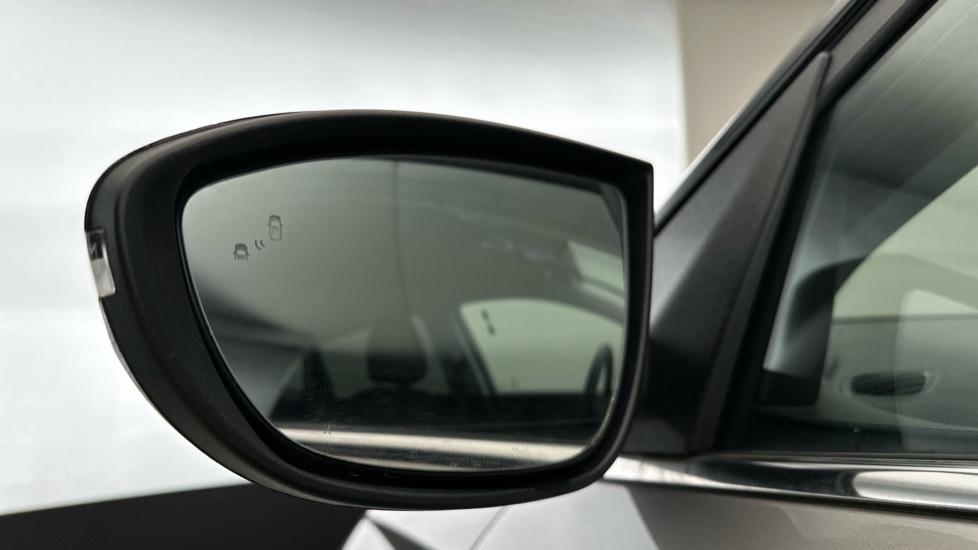 Blind Spot Monitoring System 