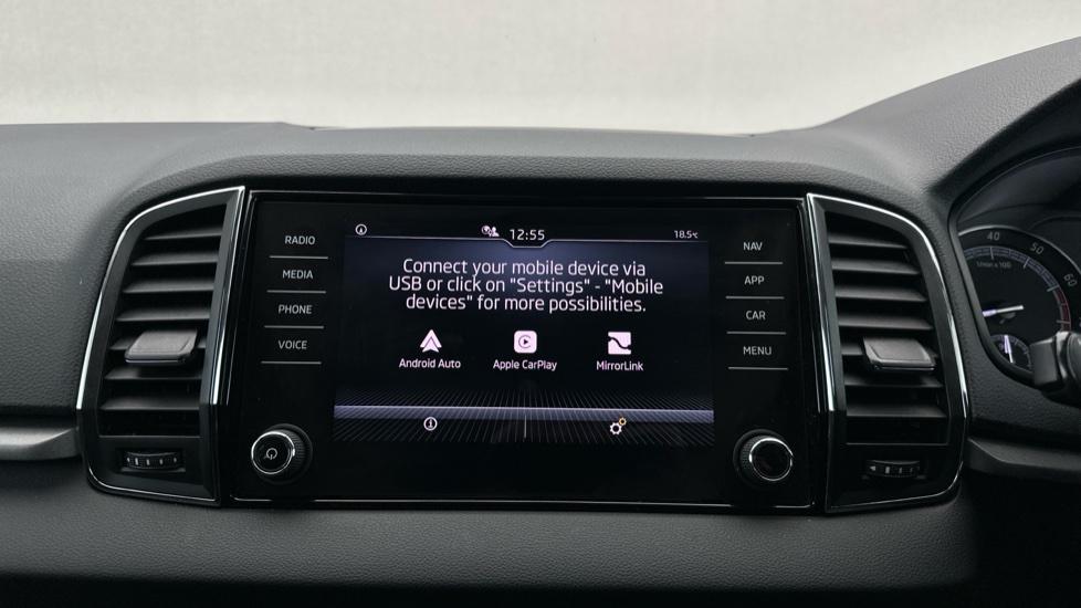 Apple Car Play & Android Auto