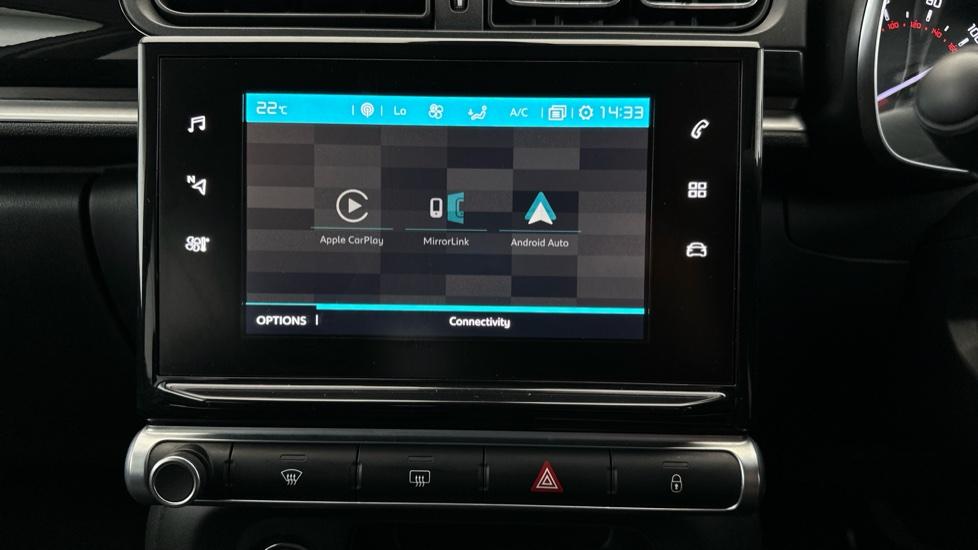 Apple Car Play & Android Auto