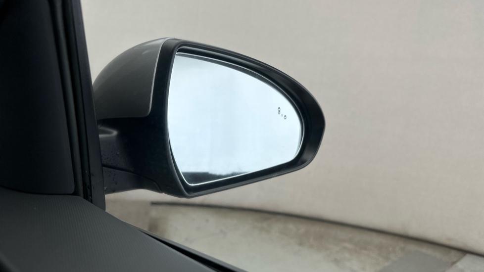 Blind Spot Monitoring System 