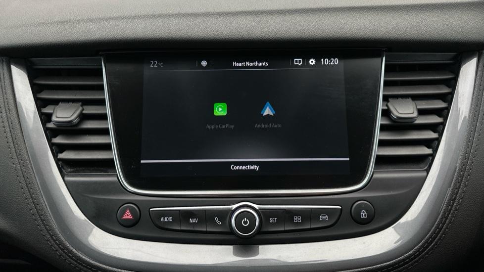 Apple Car Play & Android Auto