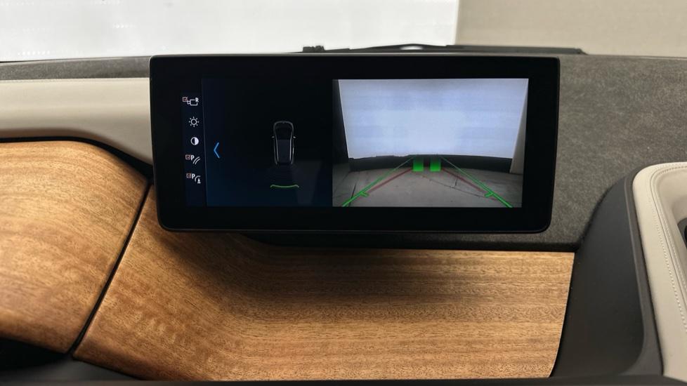 Rear View Camera/Park Pilot 