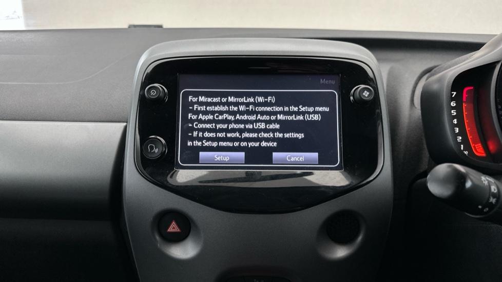 Apple Car Play & Android Auto