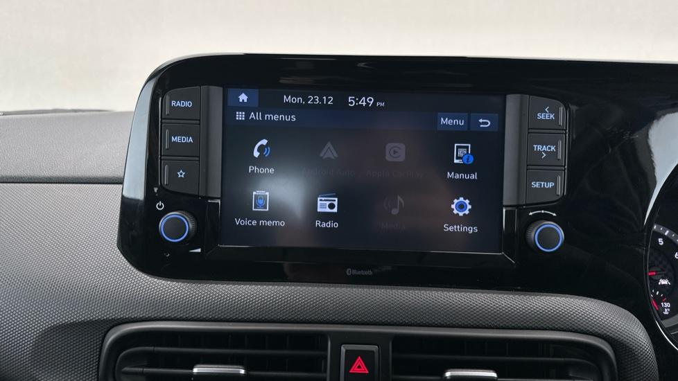 Apple Car Play & Android Auto