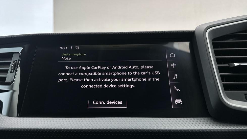 Apple Car Play & Android Auto