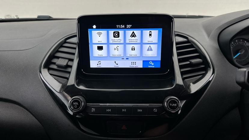 Apple Car Play & Android Auto