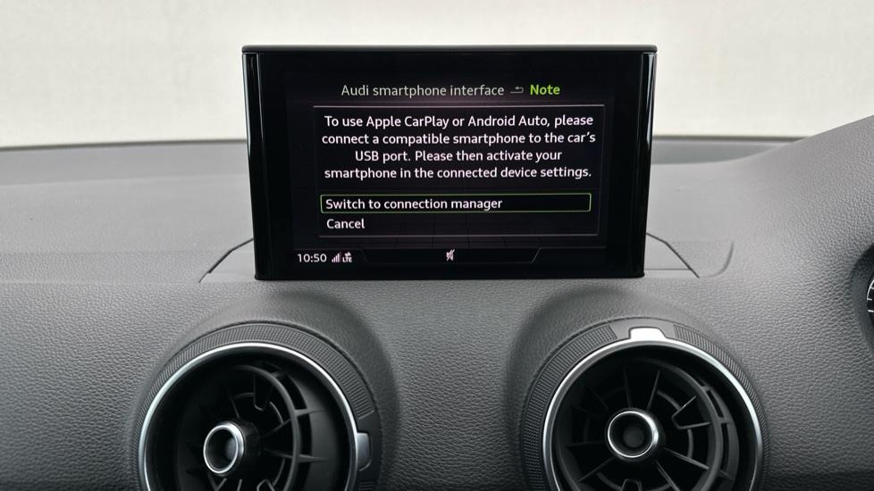 Apple Car Play & Android Auto