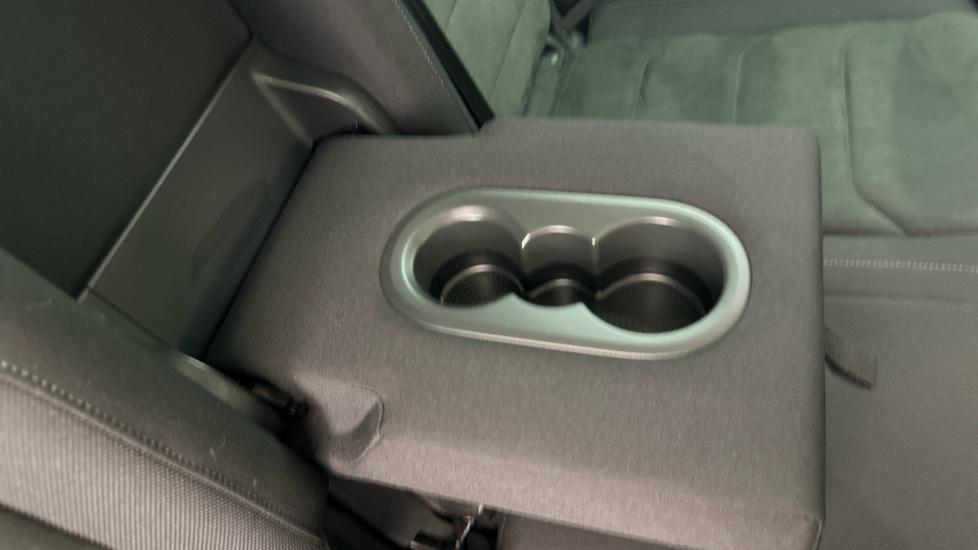 Rear Armrest/ Cup Holder