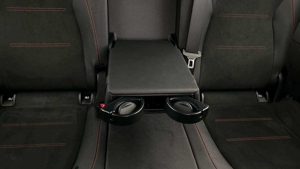 Rear Armrest/ Cup Holder