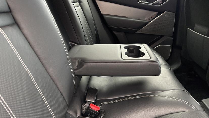 Rear Armrest/ Cup Holder