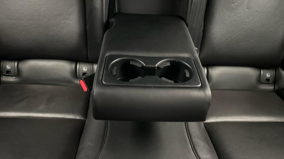 Rear Armrest/ Cup Holder