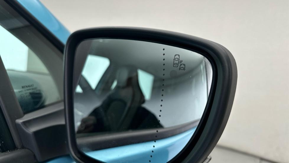 Blind Spot Monitoring System 