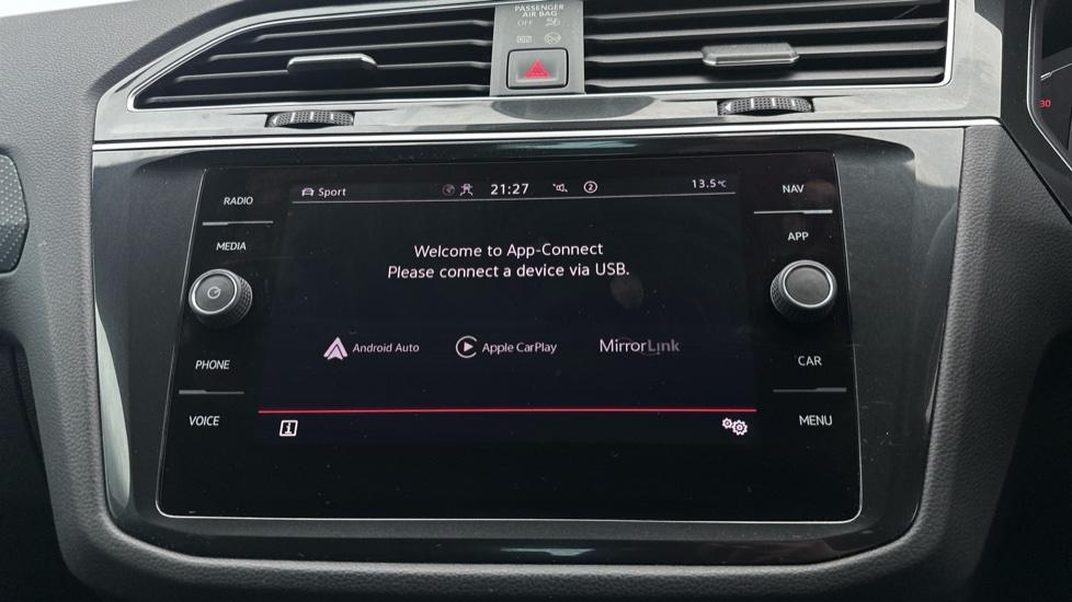 Apple Car Play & Android Auto