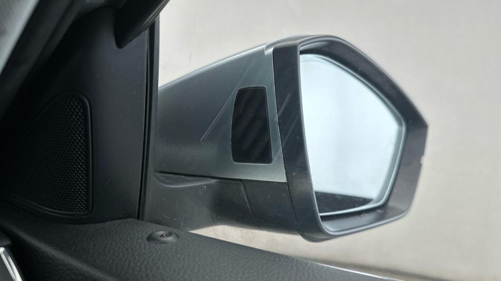 Blind Spot Monitoring System 