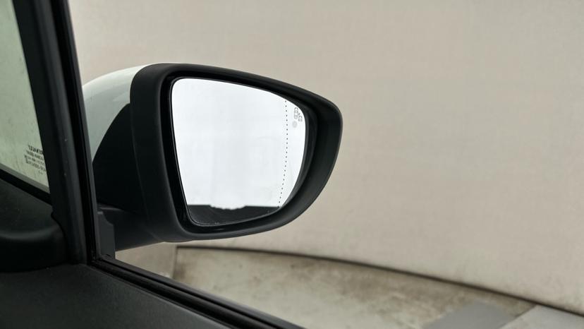 Blind Spot Monitoring System 