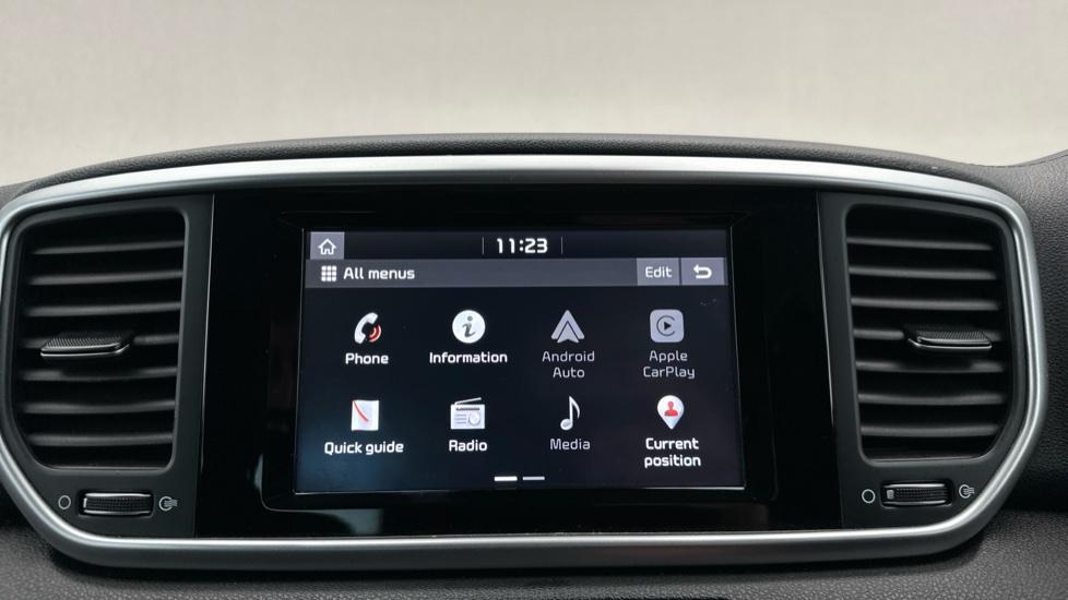 Apple Car Play & Android Auto