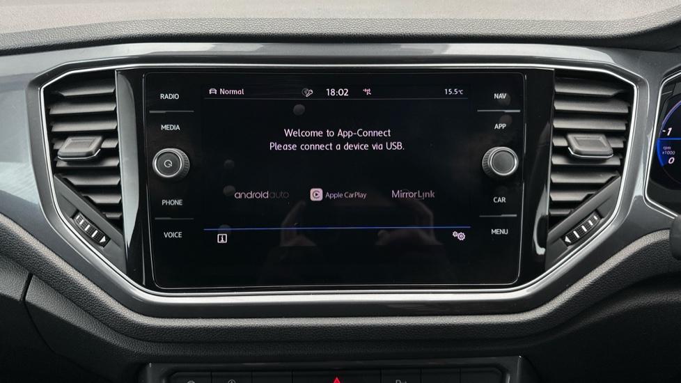 Apple Car Play & Android Auto