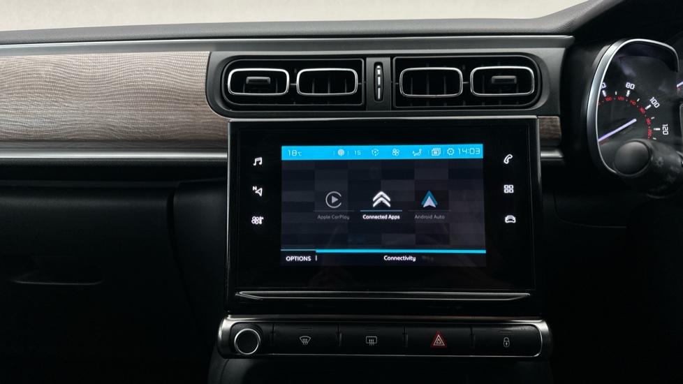 Apple Car Play & Android Auto