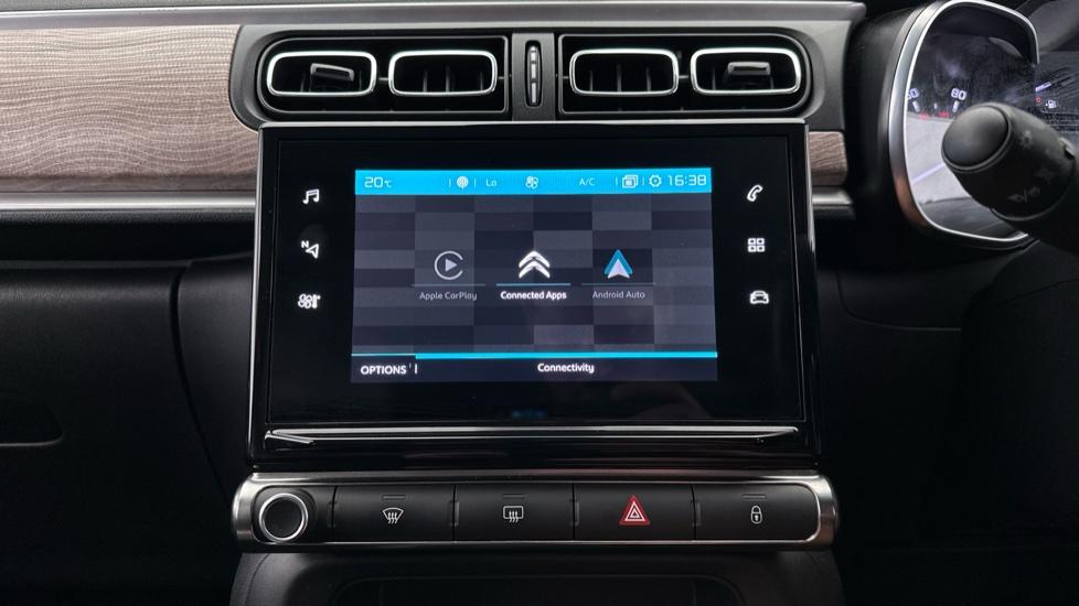 Apple Car Play & Android Auto