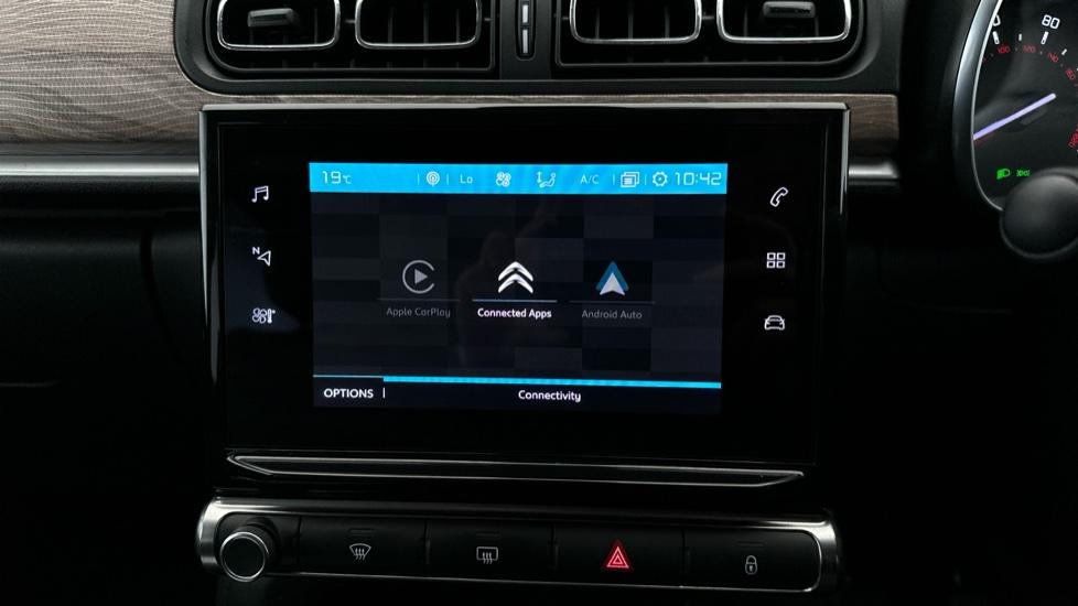 Apple Car Play & Android Auto